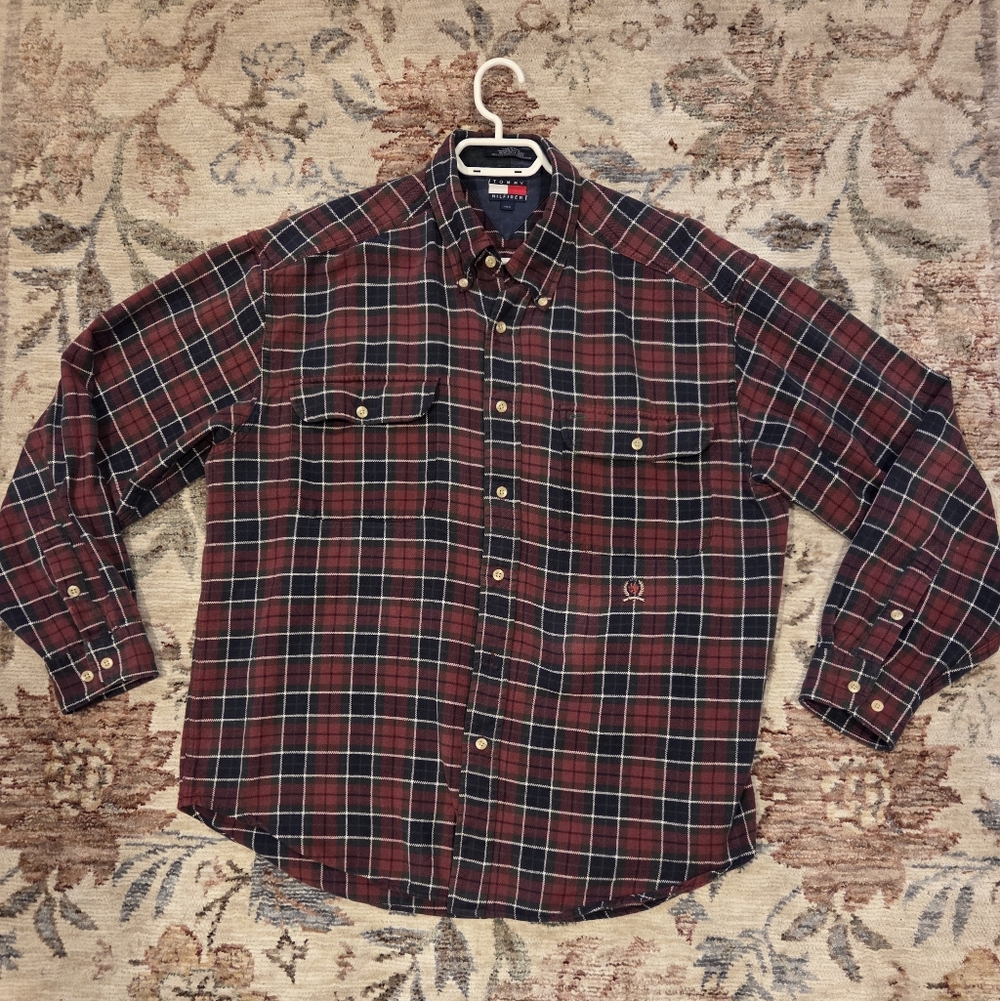 Tommy Hilfiger Men's Burgundy Plaid Button Down Shirt